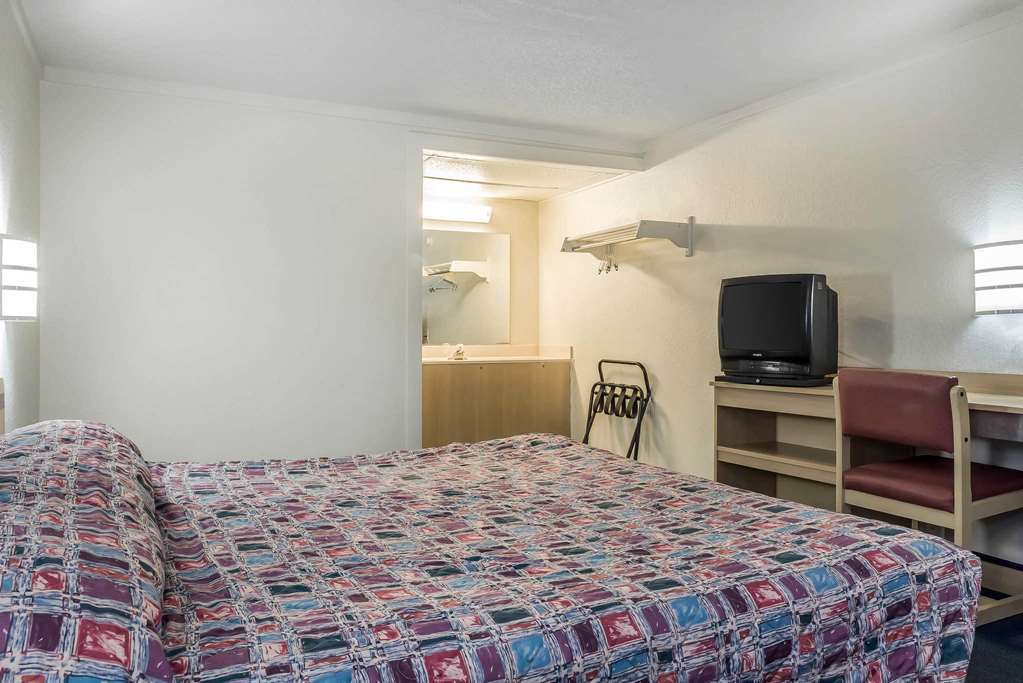 Rodeway Inn Sharonville Pokój zdjęcie