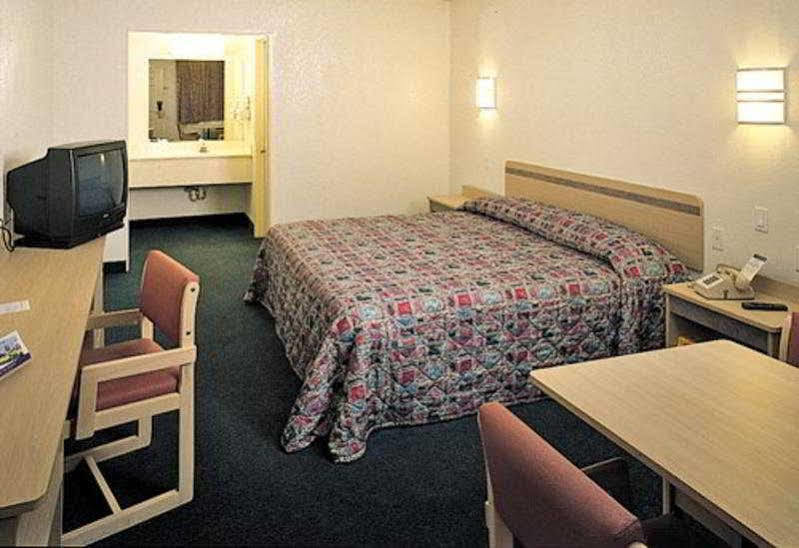 Rodeway Inn Sharonville Zewnętrze zdjęcie